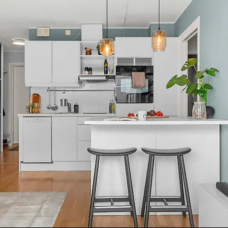 Sentral - Solsiden *