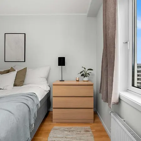 Sentral - Solsiden Apartment *