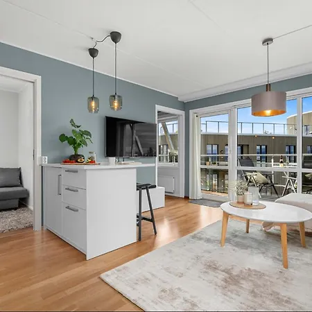 Sentral - Solsiden Apartment *