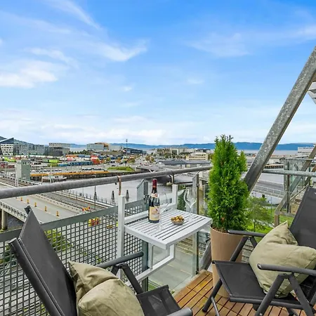 Sentral - Solsiden Apartment